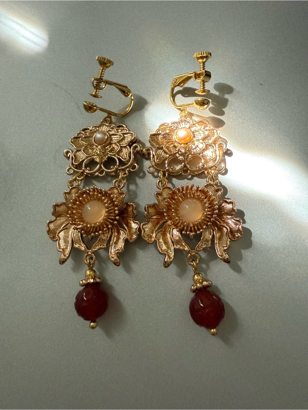 Red Agate Pendant Clip Earring